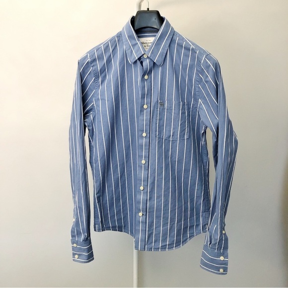 Abercrombie & Fitch Stripped Pastel Blue Long Sleeves Button Down Shirt Blouse. - Picture 13 of 13